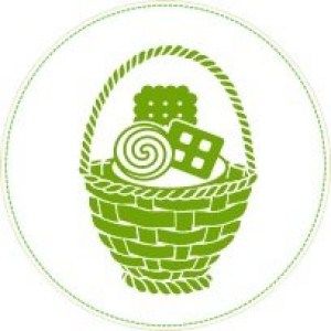 Оригинальная корзина с разными сладостями в Челябинске